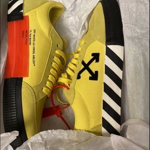 Off-White Yellow Low Vulcanized Sneakers